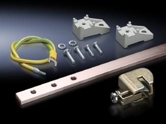 3x 1 HE Blindpanel, Abdeckung innerhalb 482,6 mm(19")-Montageebene, werkzeuglos 